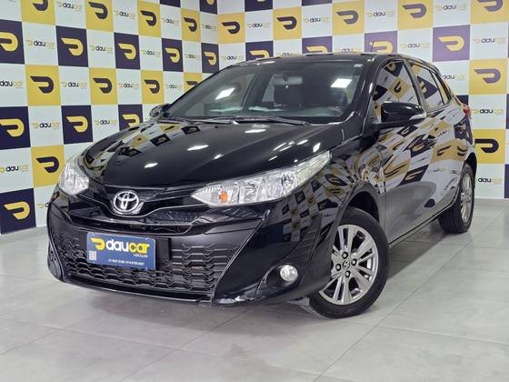 TOYOTA YARIS 1.3 16V FLEX XL PLUS TECH MULTIDRIVE TOYOTA YARIS 1.3 16V FLEX XL PLUS TECH MULTIDRIVE
